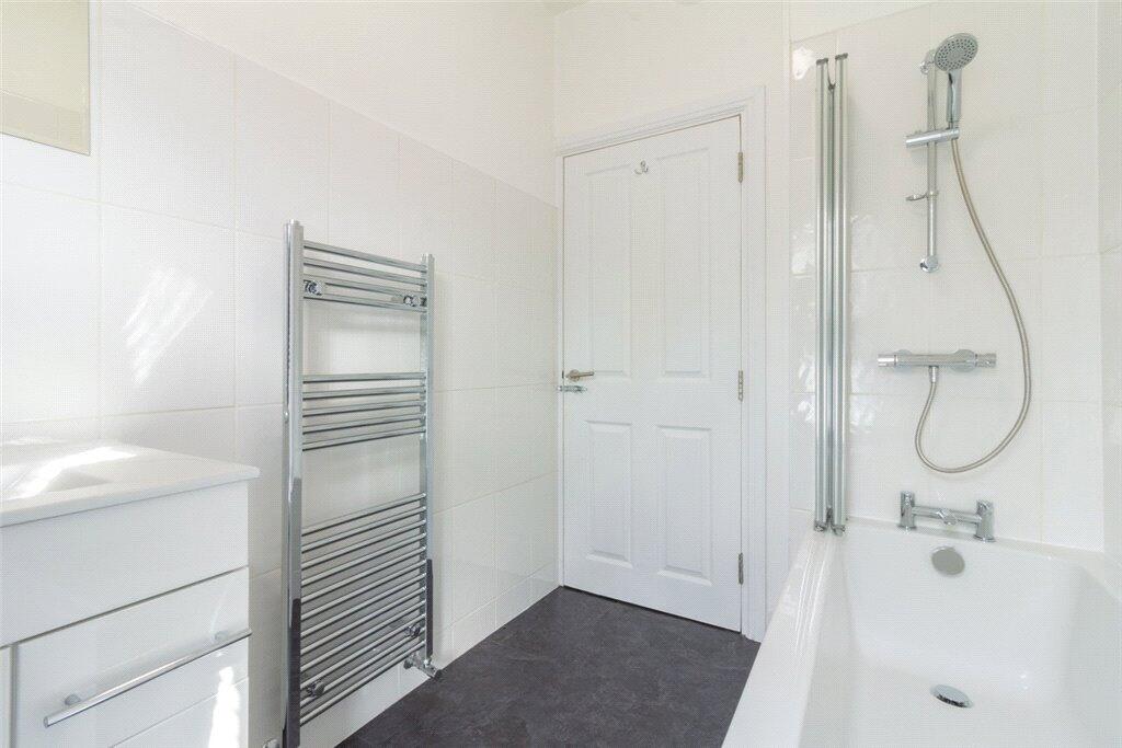 2 bedroom maisonette for rent