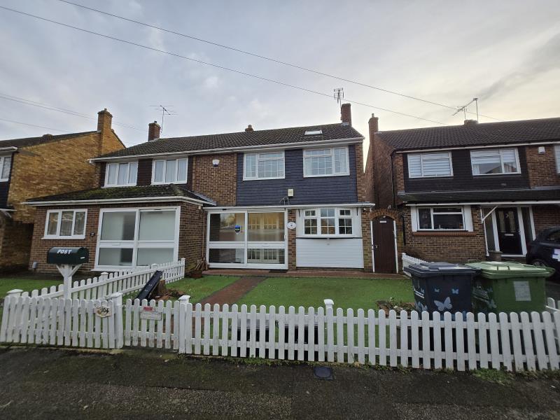 Main image of property: Prospect Road, Cheshunt, EN8