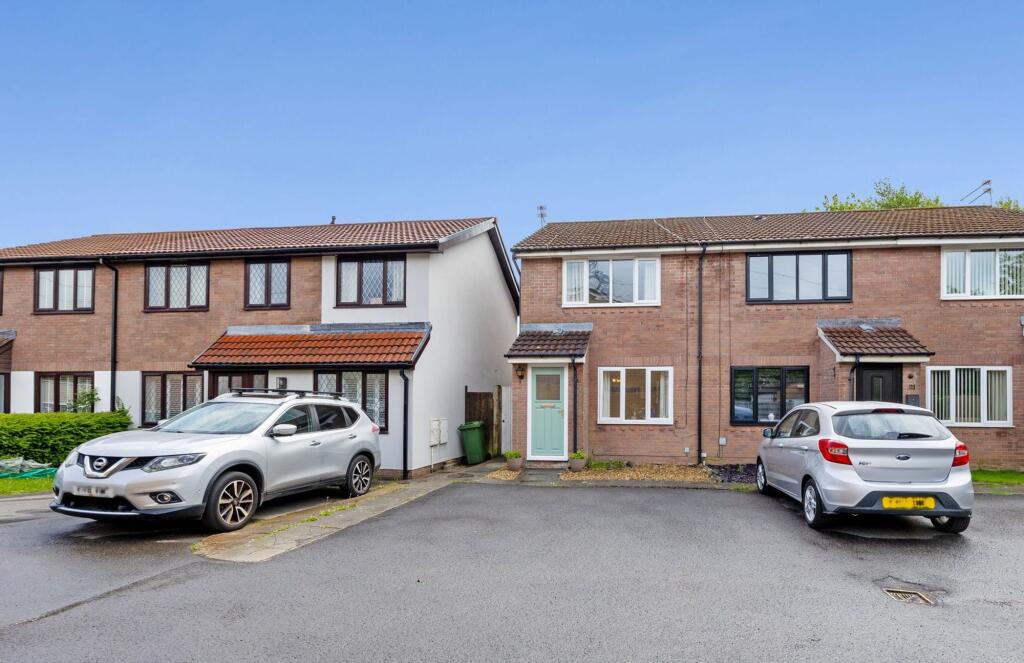Main image of property: Ynysddu, Pontyclun, CF72