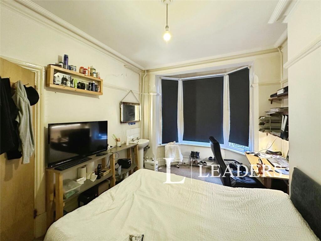 1 bedroom house for rent