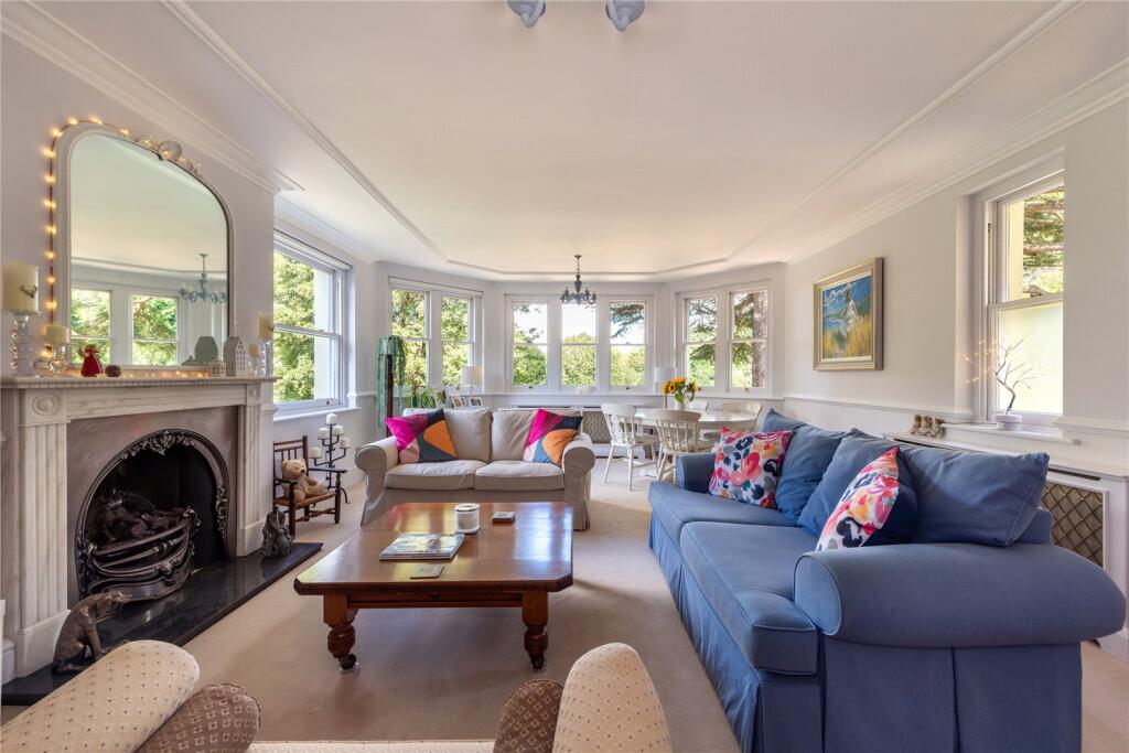Apartment in Redhill - View 2