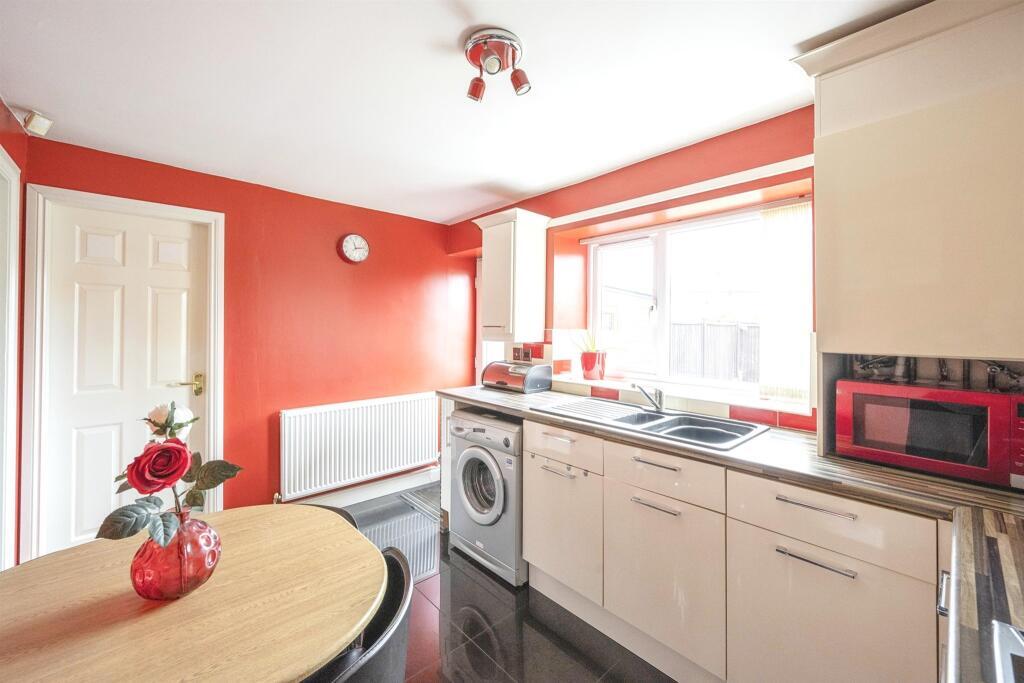 House in Doncaster - View 5