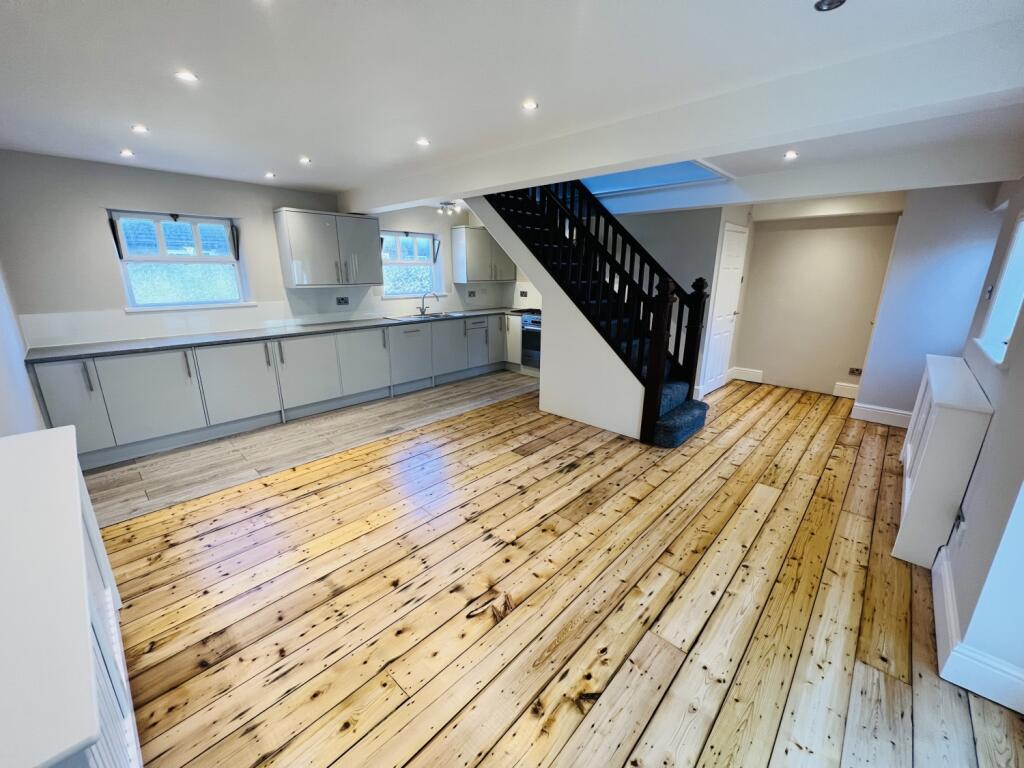 Badgers Rake Lane, Ledsham, Little Sutton, Cheshire, CH66 - View 5