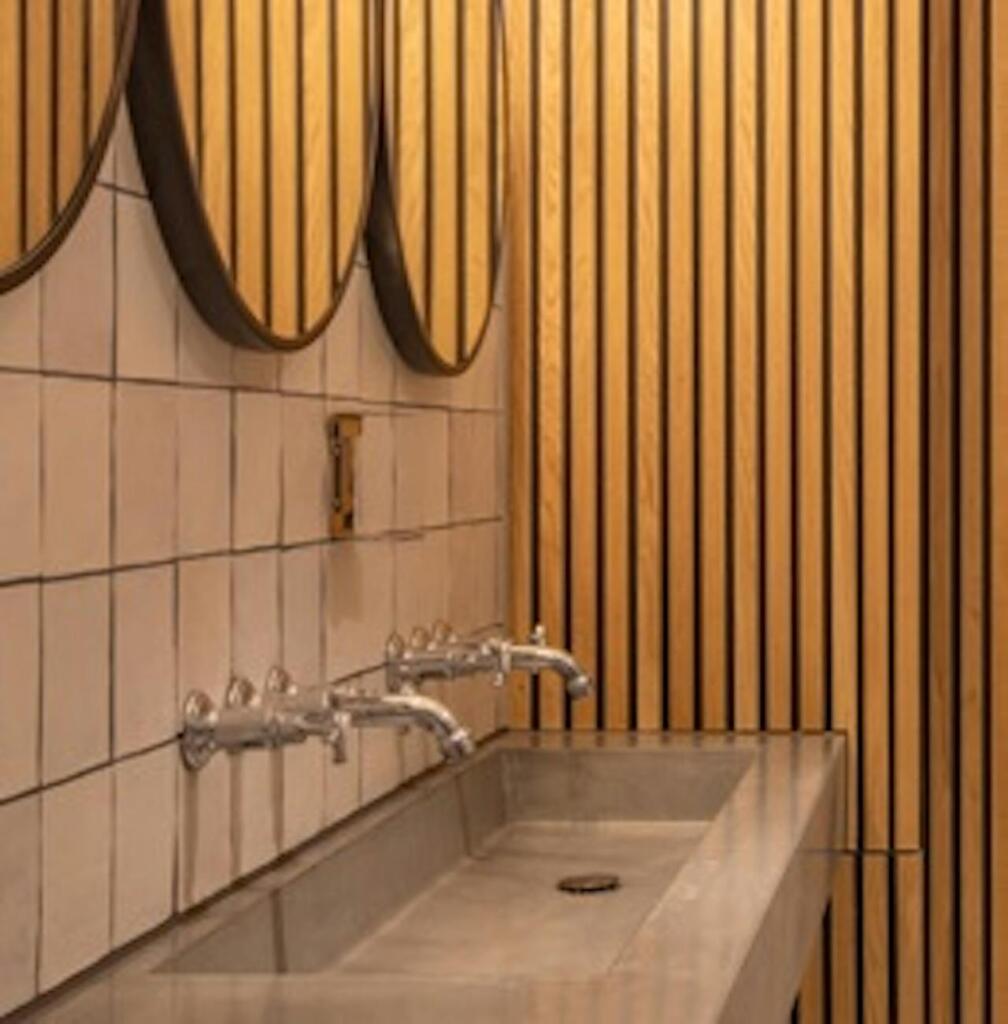 HANDBASIN.jpg
