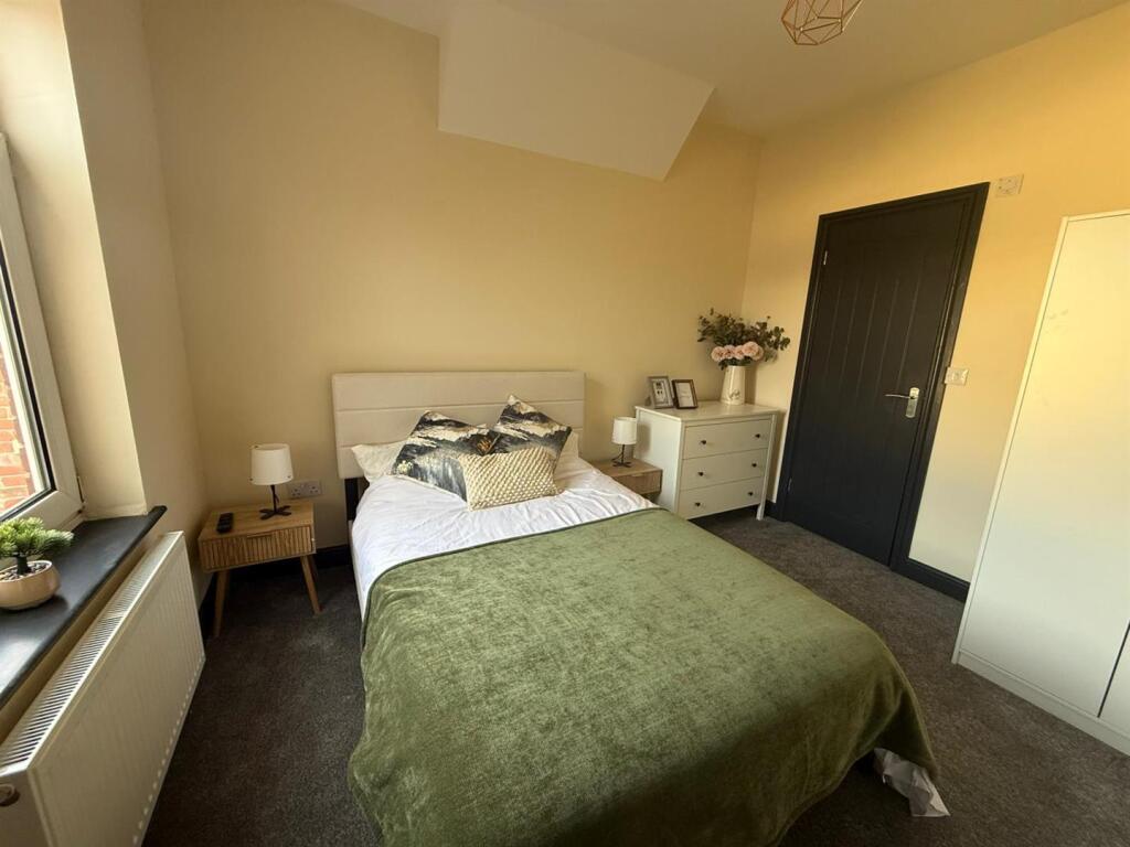 Main image of property: Westfield Lane, Mansfield