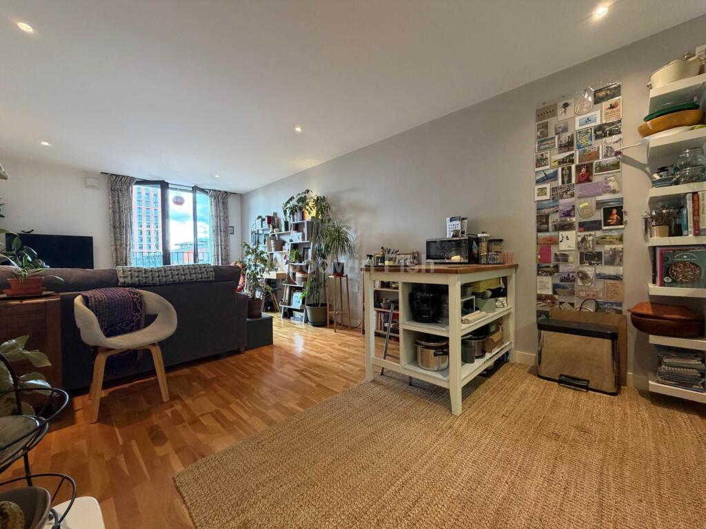 Apartment in Manchester - More