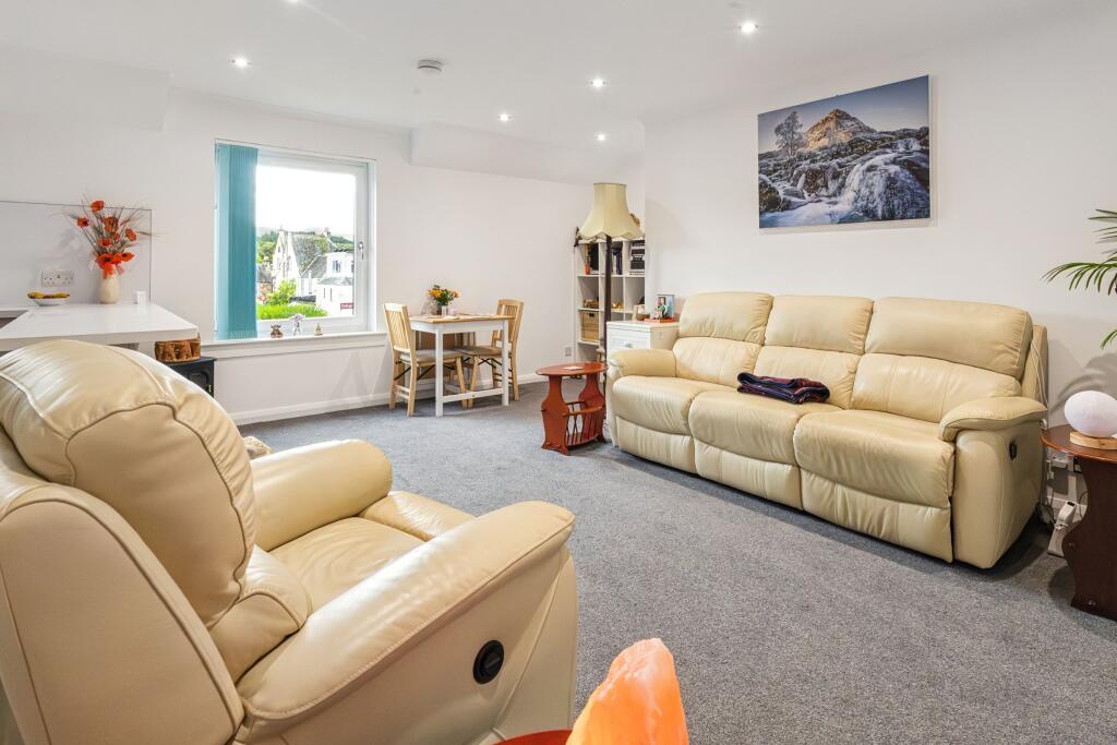 Apartment in Callander, Stirling - More