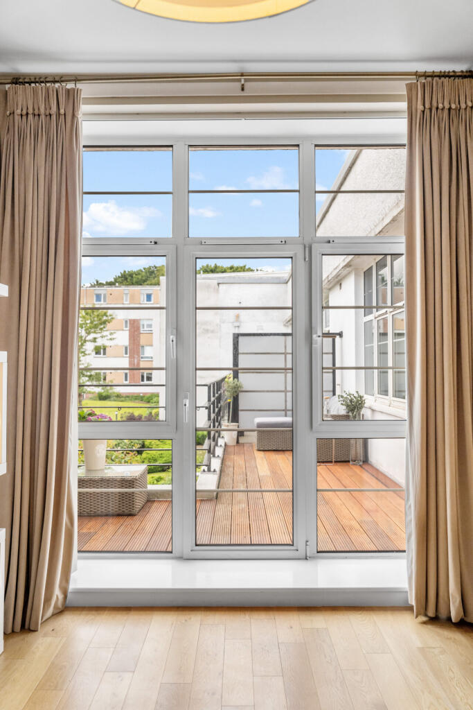 Apartment in Glasgow - View 4