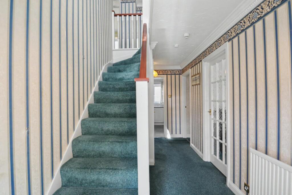House in Poole, Hillbourne, Broadstone - View 2