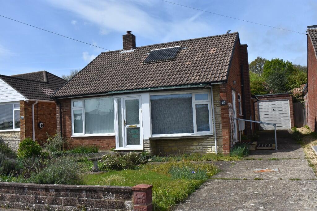 Main image of property: Norwich Close, Sarisbury Green SO31