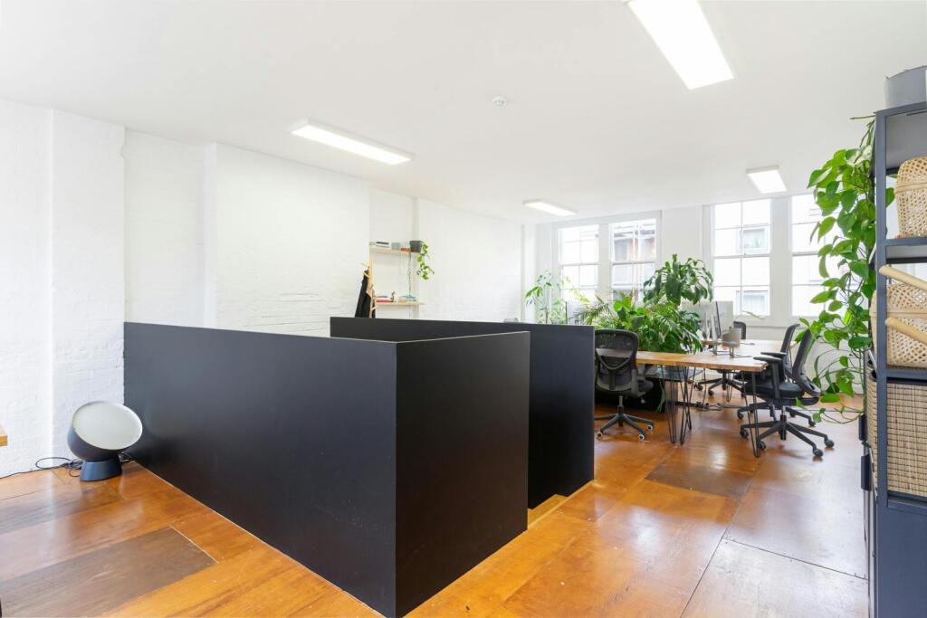 5-Durham-Yard-Unit-11-E2-Bethnal-Green-London-Fields-Office-Studio-To-Let-Internal4-Dominion.London.jpg