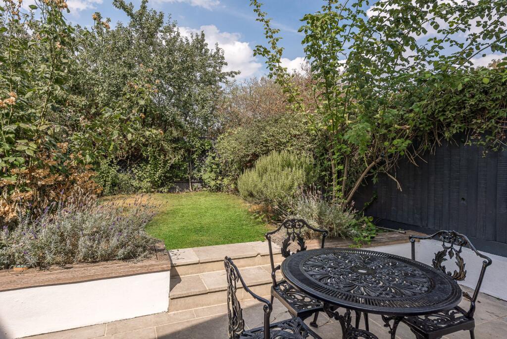 House in London - More