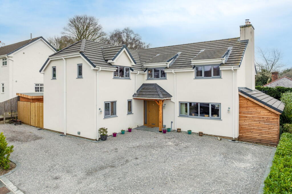 Main image of property: Cae'r Gog,Pantymwyn,Mold,CH7 5EX