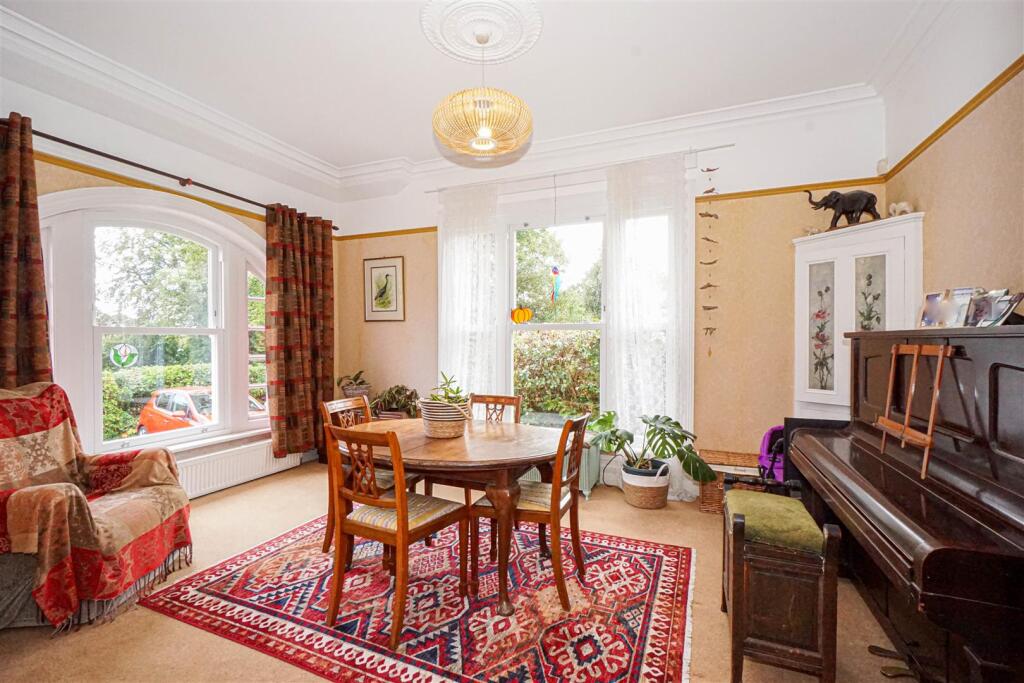 House in Tonbridge - View 4