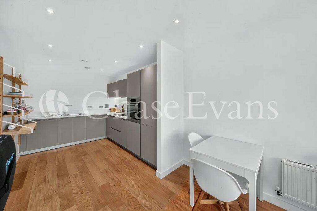 Apartment in London - View 4