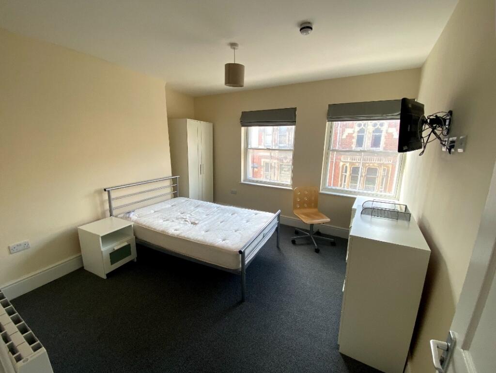 1 bedroom house share for rent