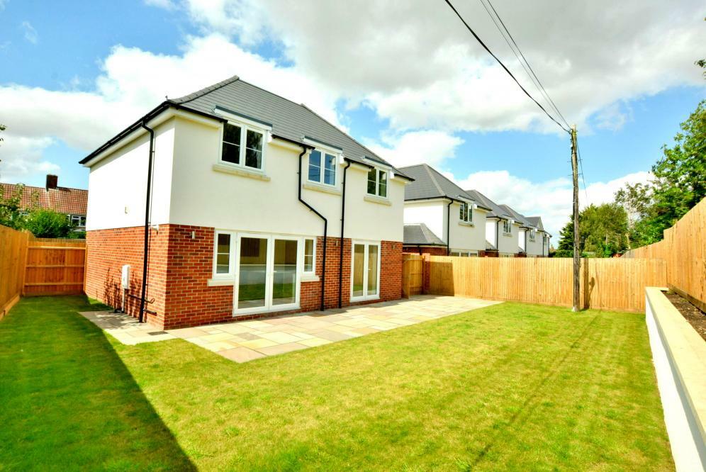 Churchill Close, Sturminster Marshall, BH21 4BQ photo 4