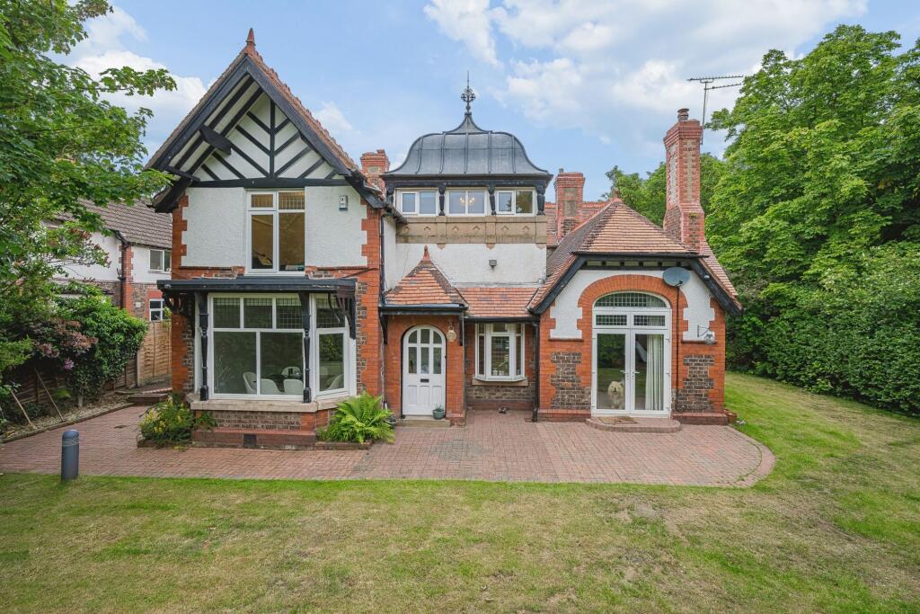 Main image of property: Chestnut Avenue, Moor Park, L23
