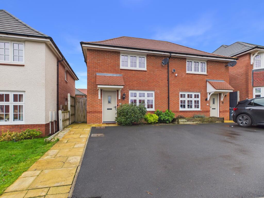 Main image of property: Hop Place, Mickleover