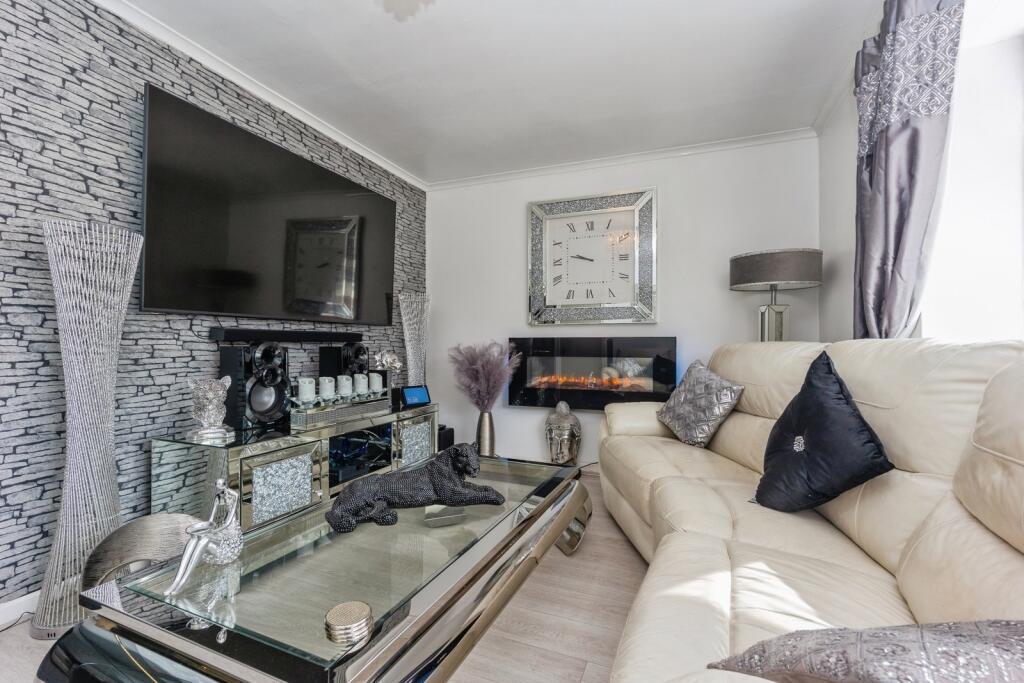 House in Trafford, Greater Manchester - View 5