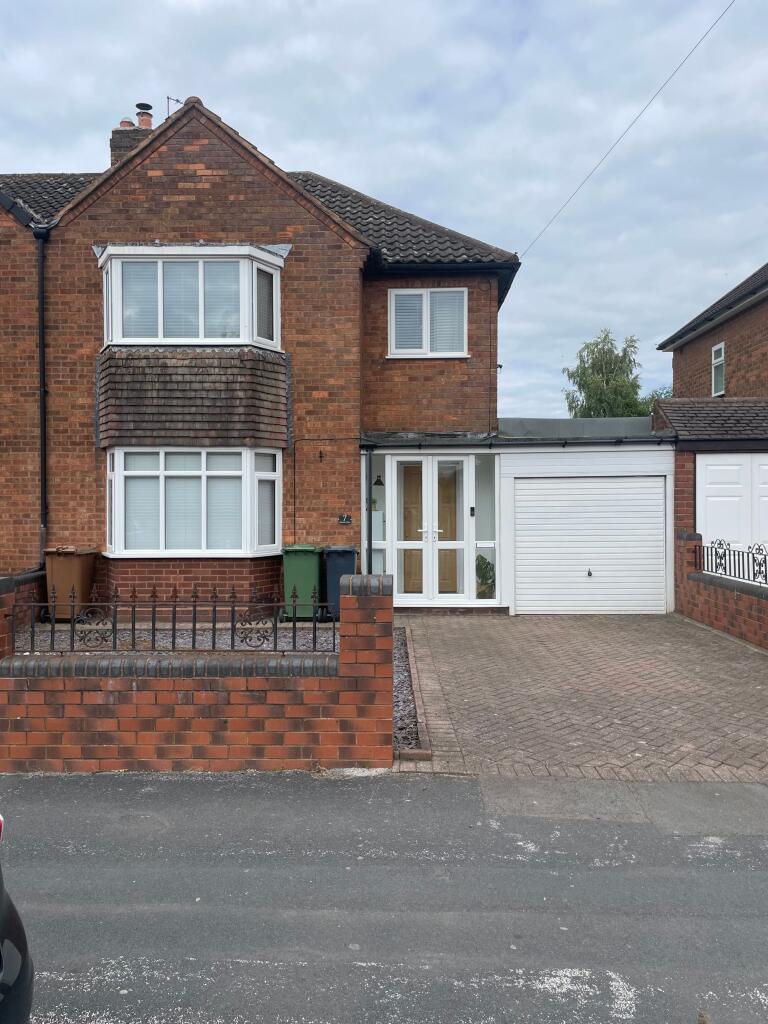 Main image of property: Broad Way, Pelsall, WS4