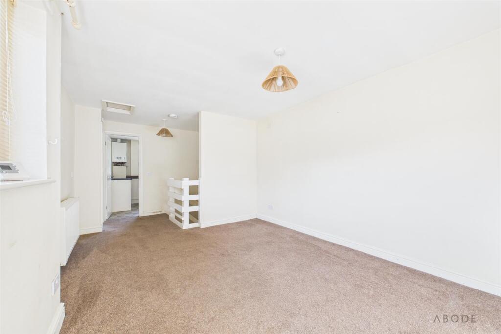 House in Dudley, Oldswinford - View 4