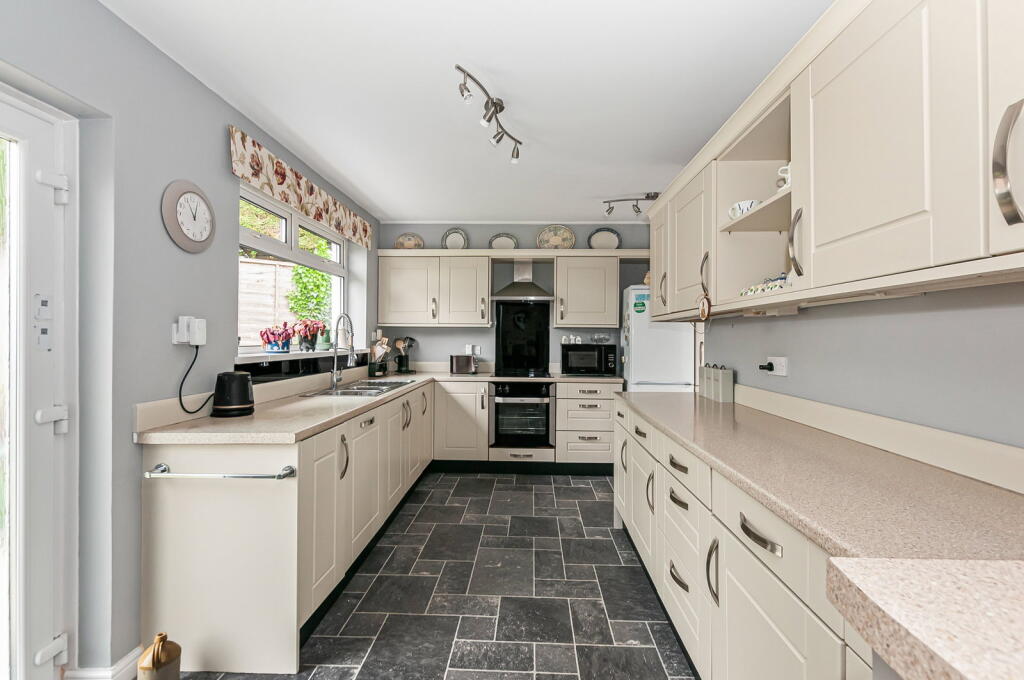 House in Hornsea, East Riding of Yorkshire - More
