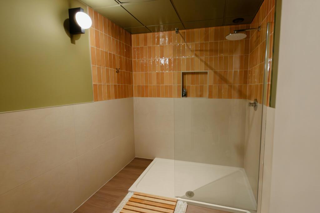 Monocle - Male Gym Showers