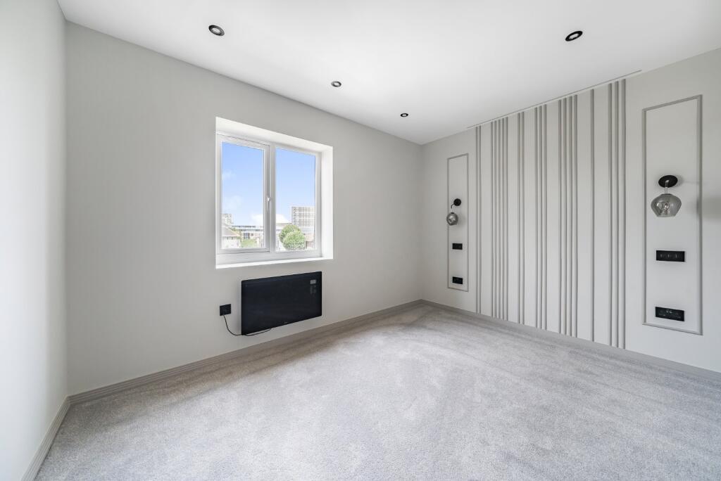 Apartment in Twickenham - More