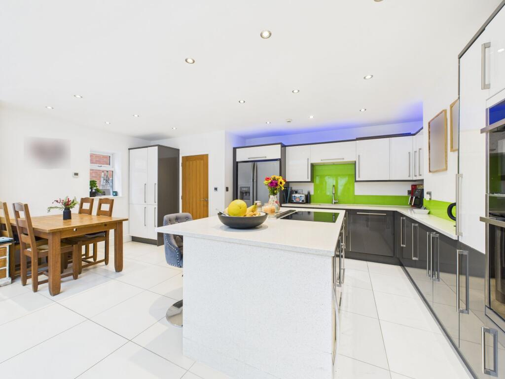 House in Nottingham, Gedling - View 5