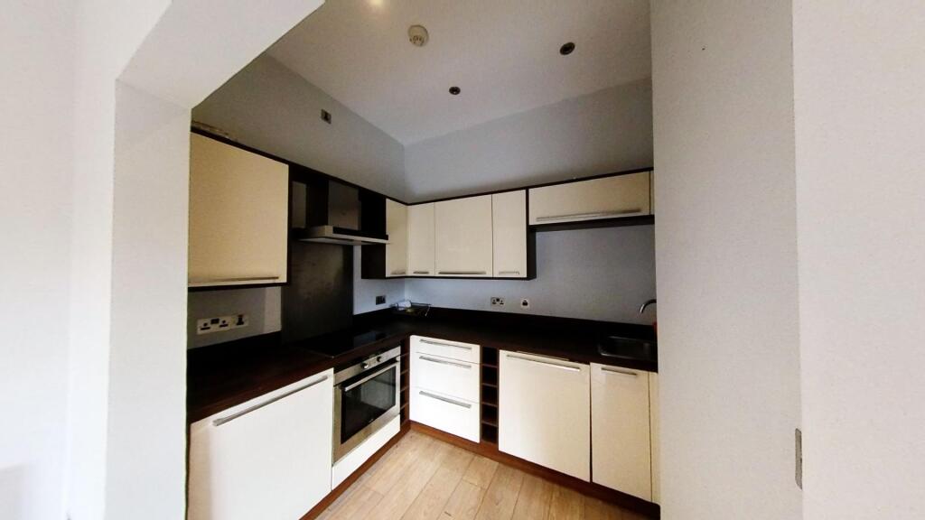 Apartment in Leicester - View 3