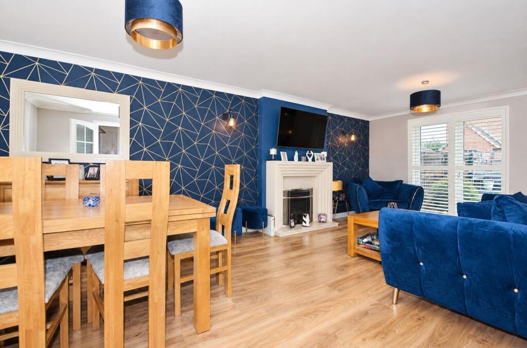 House in Rugby, Warwickshire - View 2