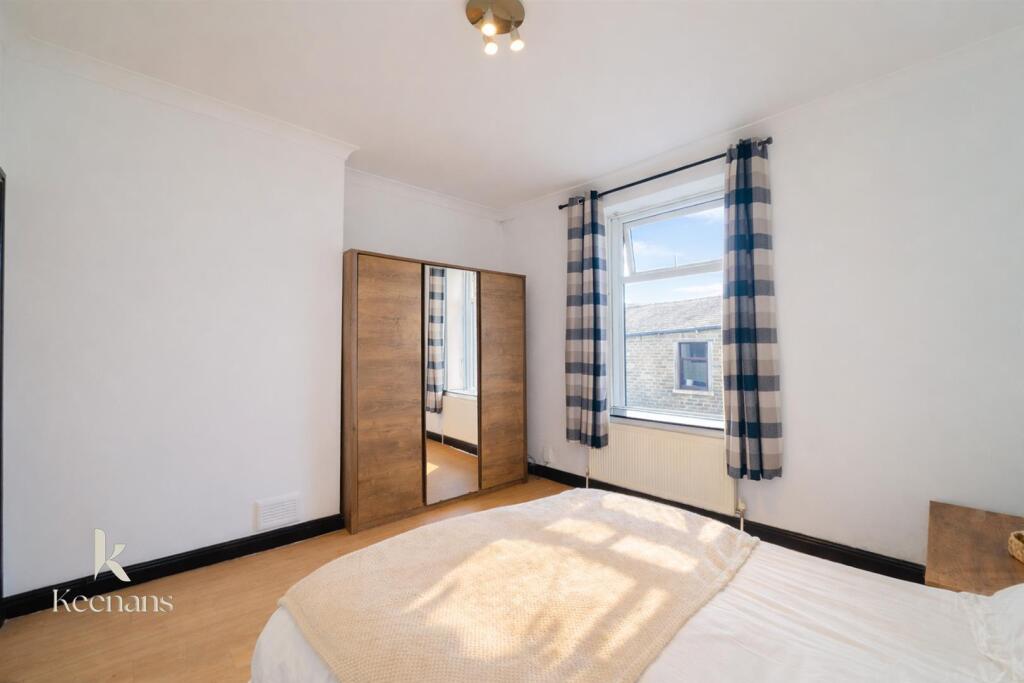 House in Rossendale, Goodshaw - More