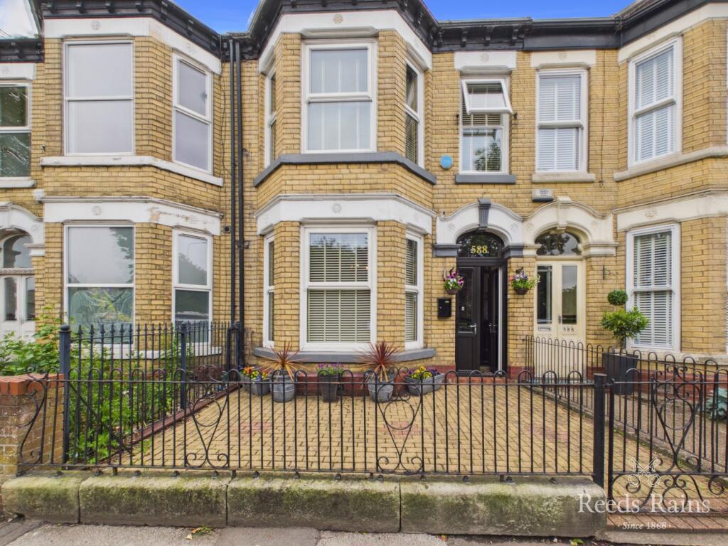 Main image of property: Holderness Road, Hull, East Yorkshire, HU9