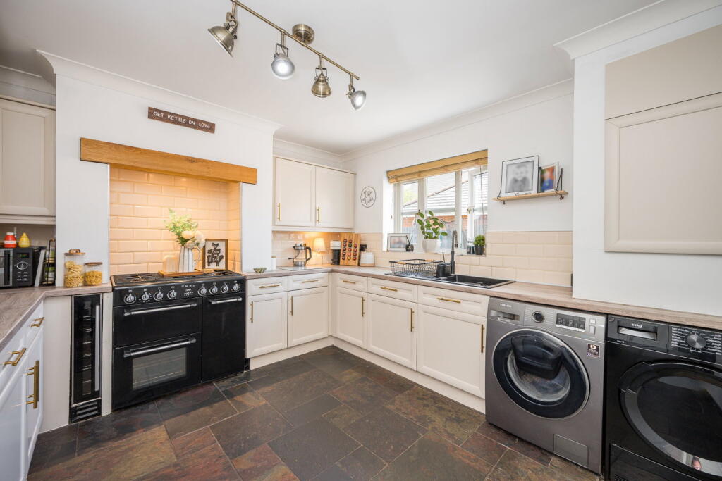 House in Winchestown, Nantyglo and Blaina - View 4