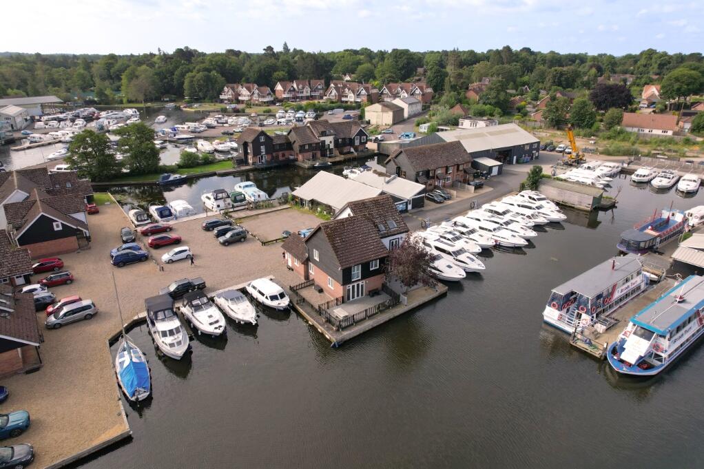 House in Broadland, Wroxham - View 2