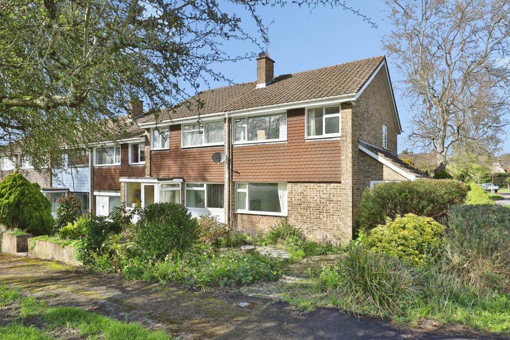 Main image of property: Chichester Road, Ringwood, Hampshire, BH24