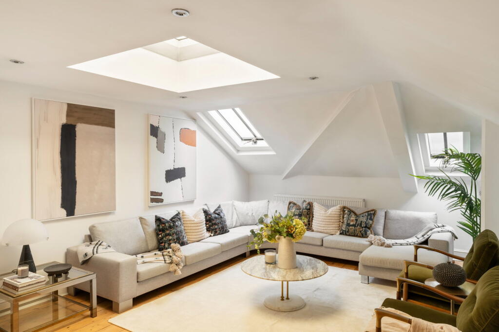 Main image of property: Elgin Crescent, London