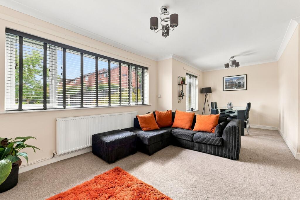 House in Chesterfield, Inkersall, Staveley CP - More