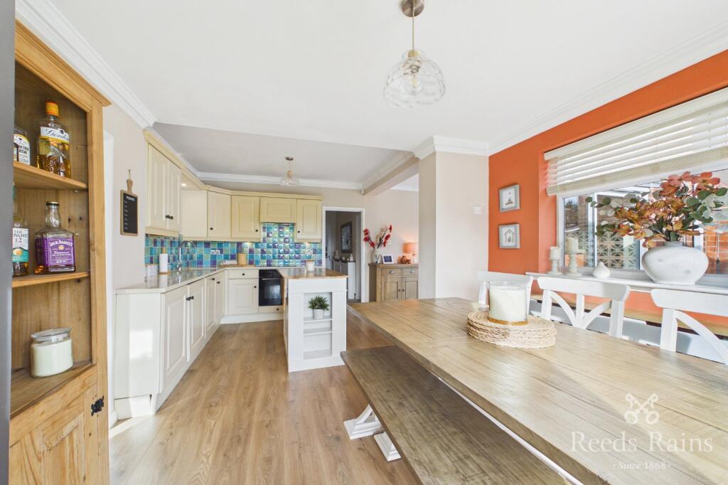 House in Rotherham, Anston - More