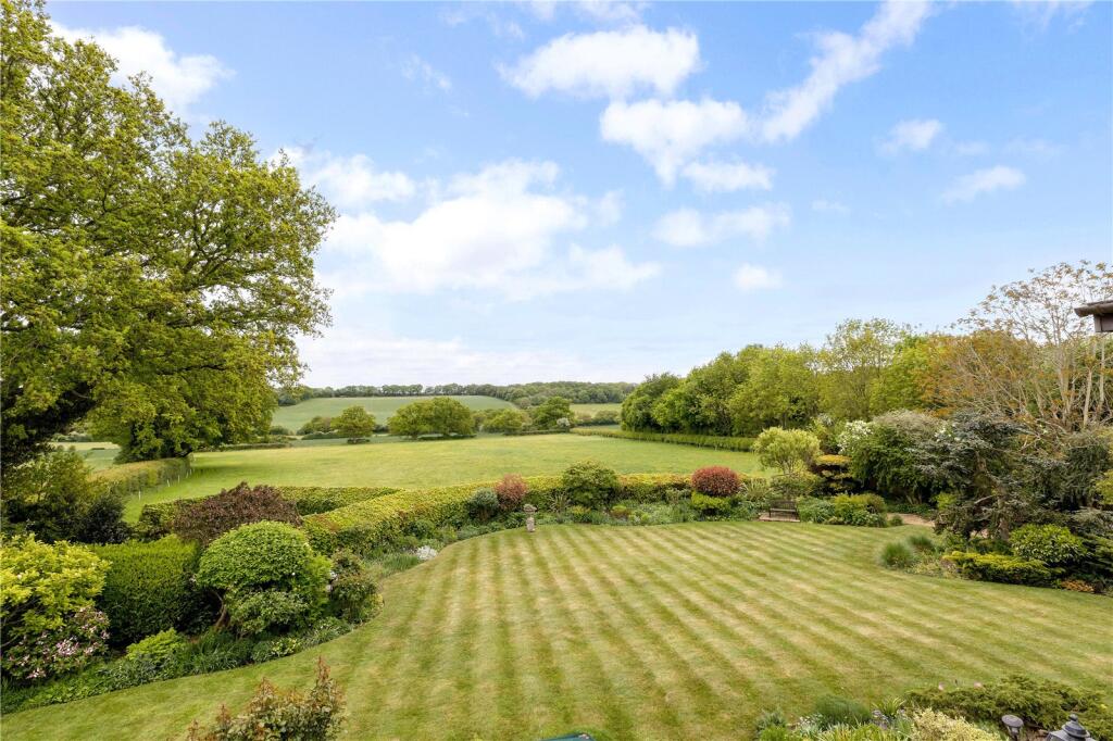 Additional image 2 of Pie Garden, Flamstead, St. Albans, Hertfordshire, AL3