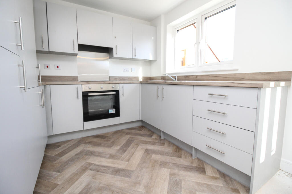 Naseby Close, Warwick, CV34 photo 3