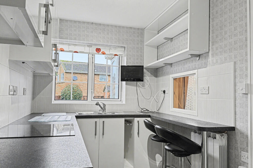 Oak Way, Huntley photo 4