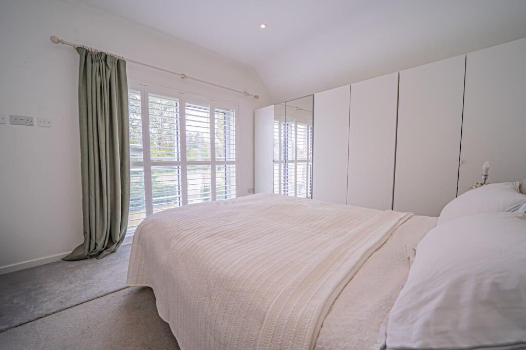 Additional image 20 of Warwick Road, Knowle, B93