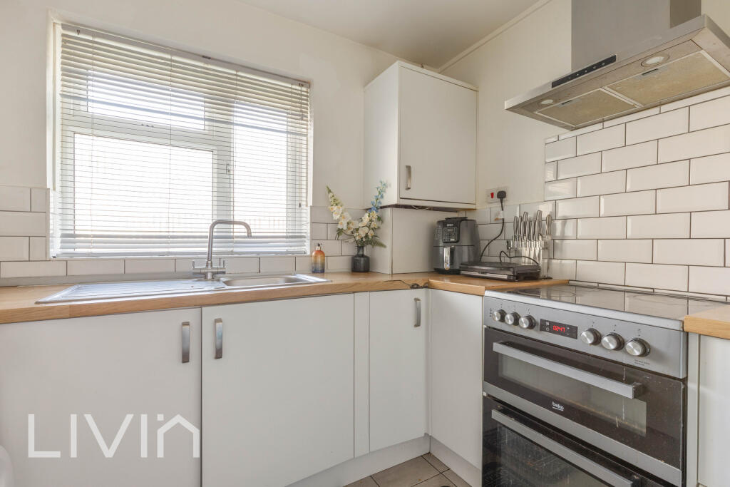 Apartment in London - View 5