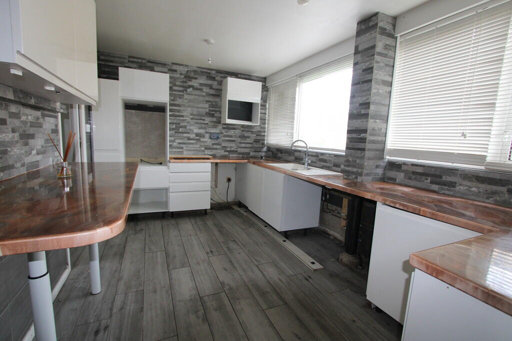 House in Solihull, Fordbridge - View 4