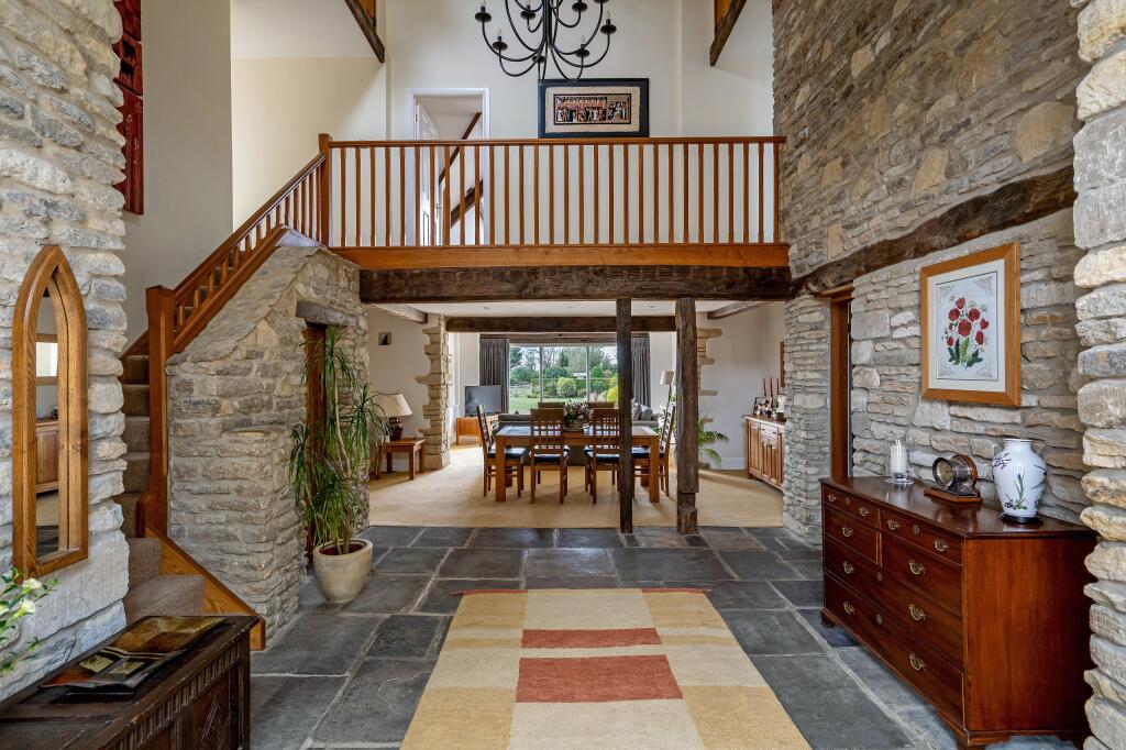 House in Cotswold, Gloucestershire - View 3
