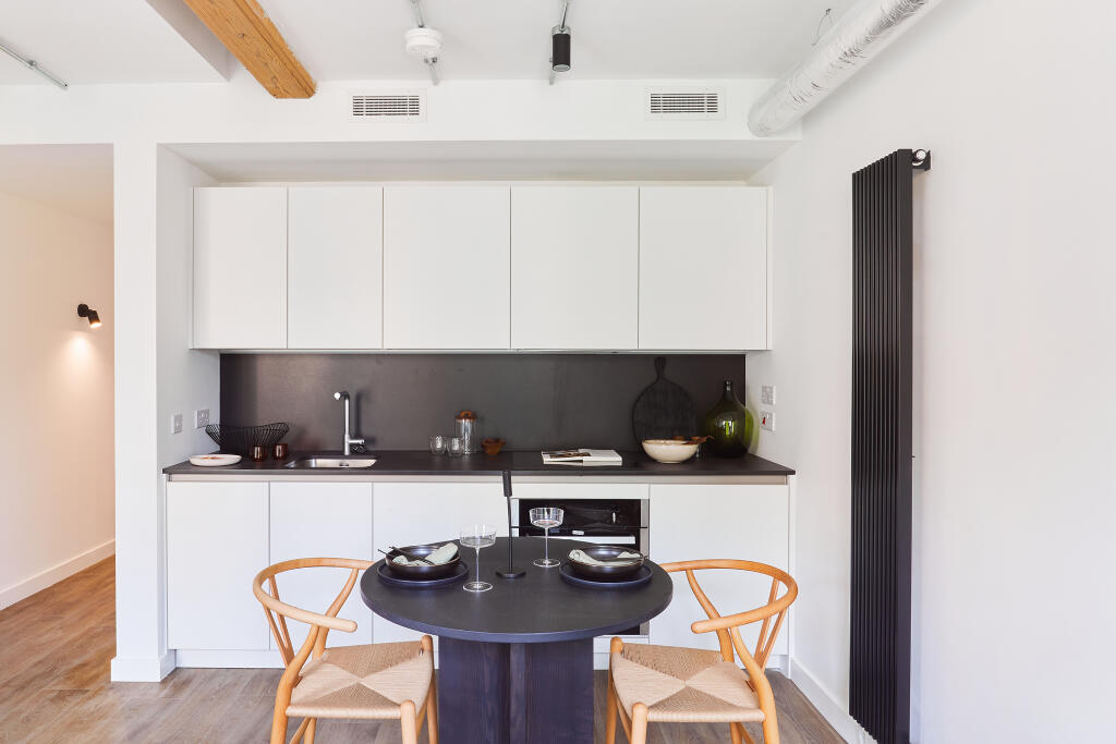 Apartment in Manchester - More