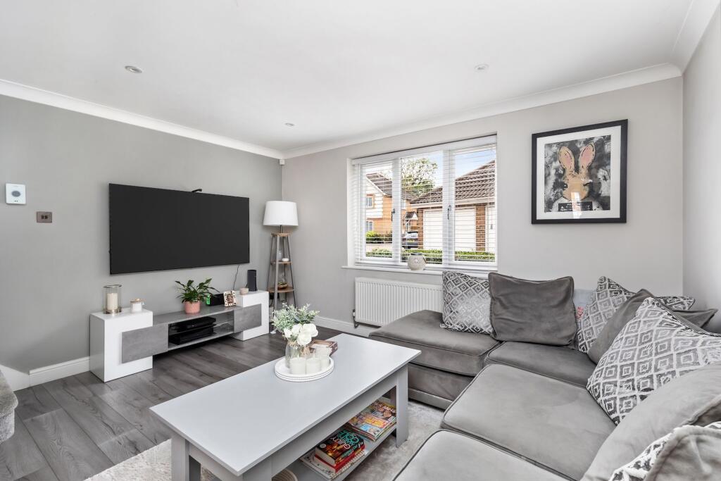 House in Redhill - View 3