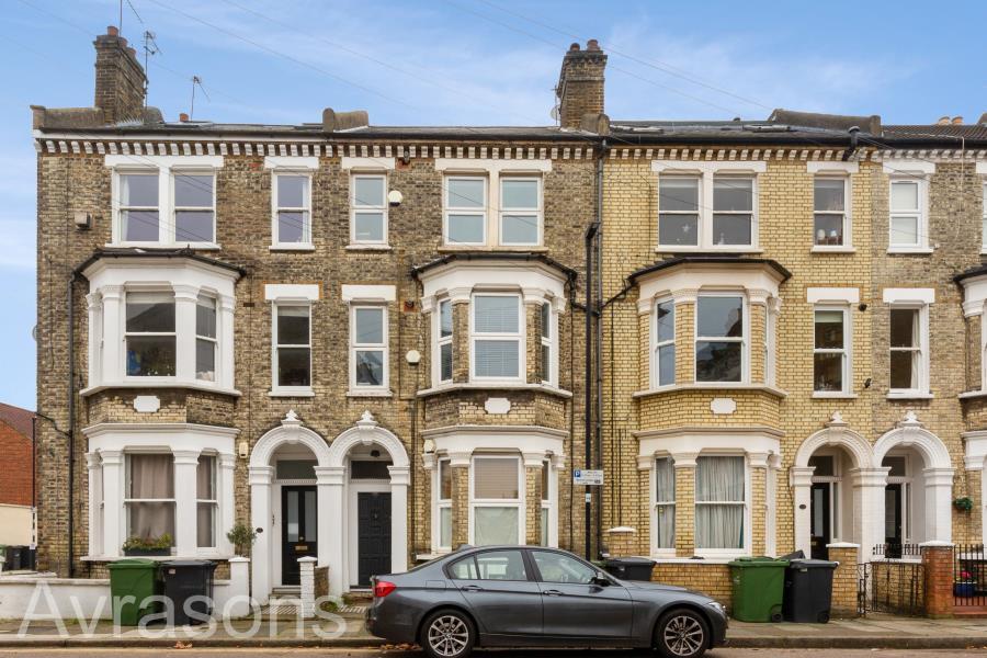 Main image of property: TREGOTHNAN ROAD, CLAPHAM NORTH